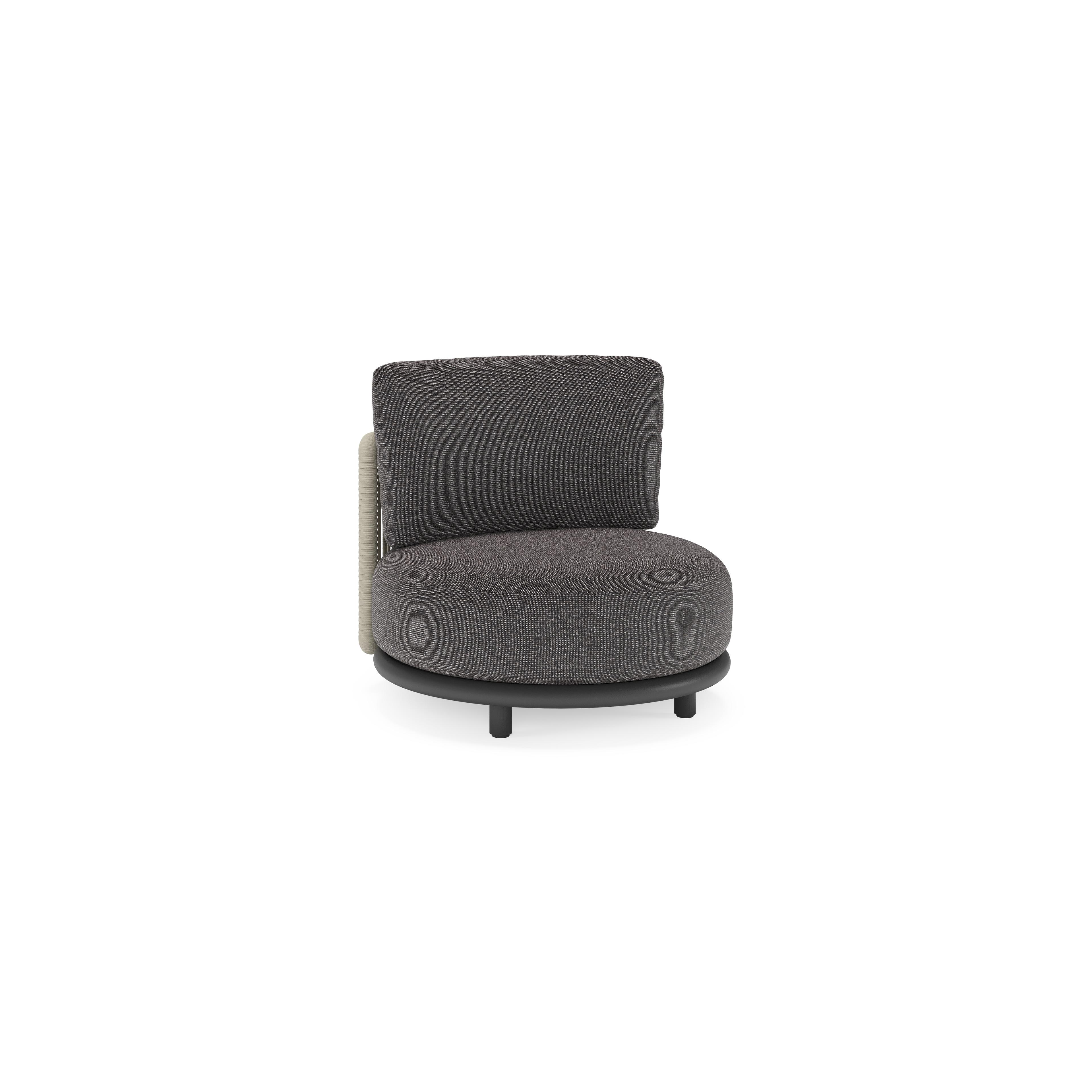 Fauteuil de jardin Lomano en aluminium noir et corde luxe plate tissée verticalement beige et coussins en all weather solica Firenze Tunder