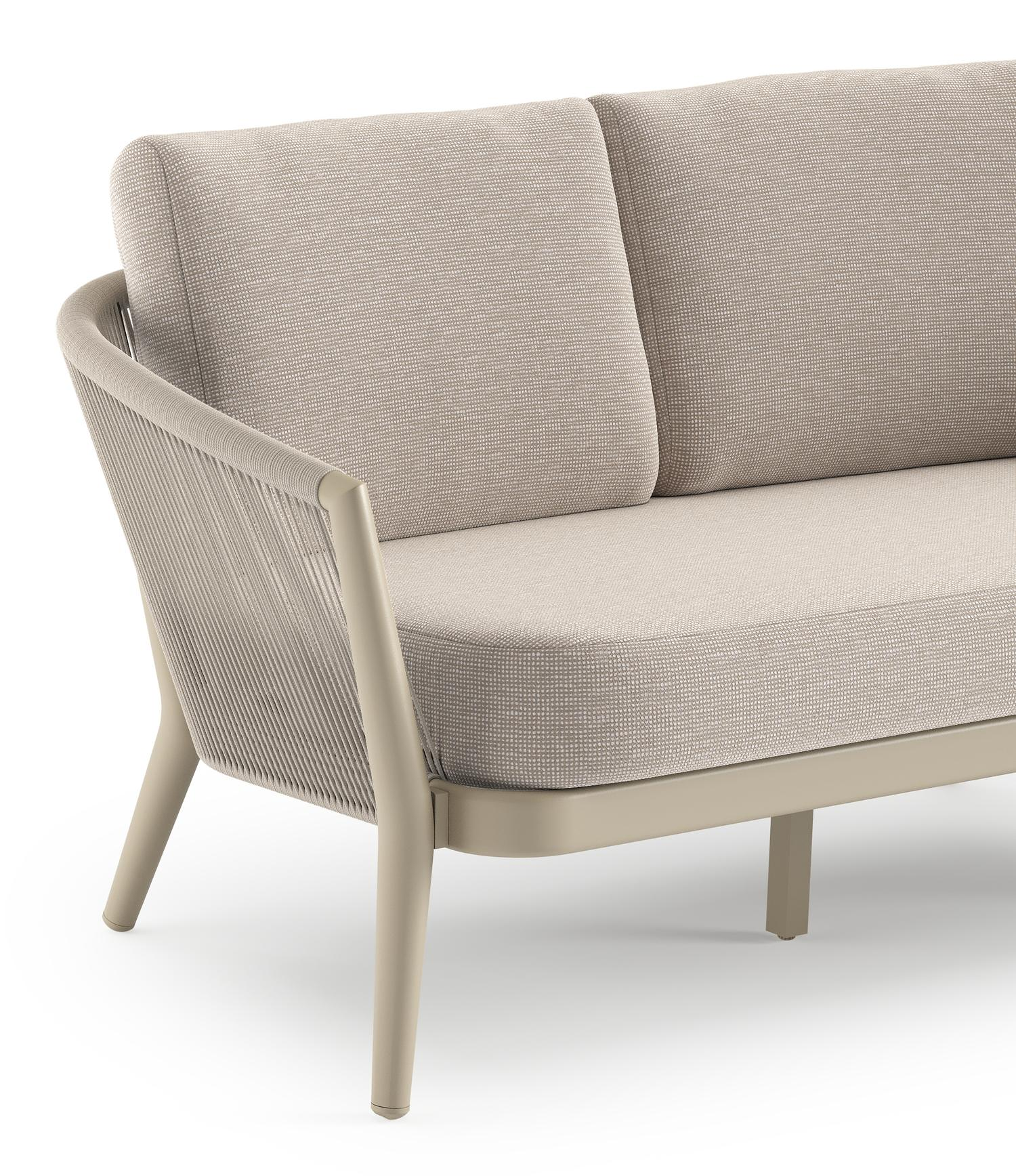 Orso loungebank in beige aluminium en beige verticaal geweven ronde rope met Slow Farafra all weather sunbrella® luxe kussen