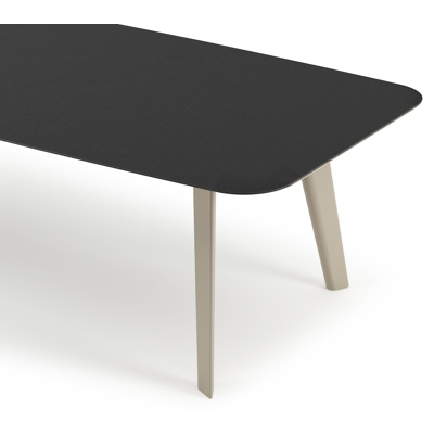 Table de jardin Lacrima forme de bateau en aluminium beige et céramique pleine Nero Black - Lg. 315 x Lrg. 115 x Haut. 73 cm