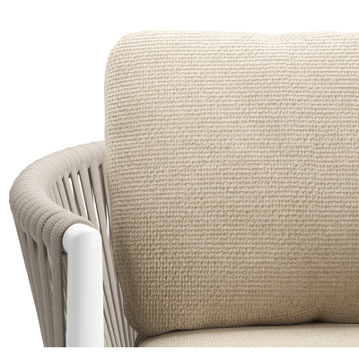 Organo tuinstoel in wit aluminium en beige verticaal geweven luxe vlakke rope met zitkussen in All Weather Cosytica Althea Chalk