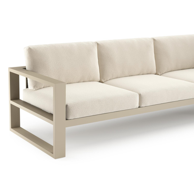 Verato loungehoek in beige aluminium met althea off white all weather cosytica kussen