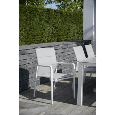 Como stapelbare tuinstoel in wit aluminium en grijs comfort textilene