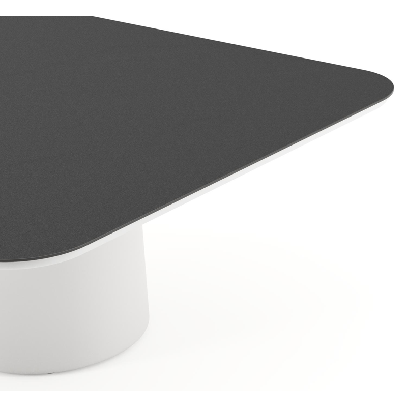 Amico low dining tuintafel afgerond vierkant in wit aluminium en volkeramiek Nero Black - L 148 x B 148 x H 61 cm