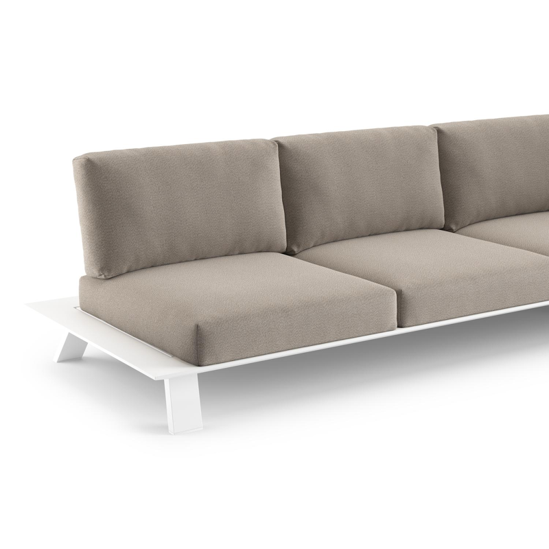 Cesano loungehoek in wit aluminium met savane coconut all weather Sunbrella® luxe kussen