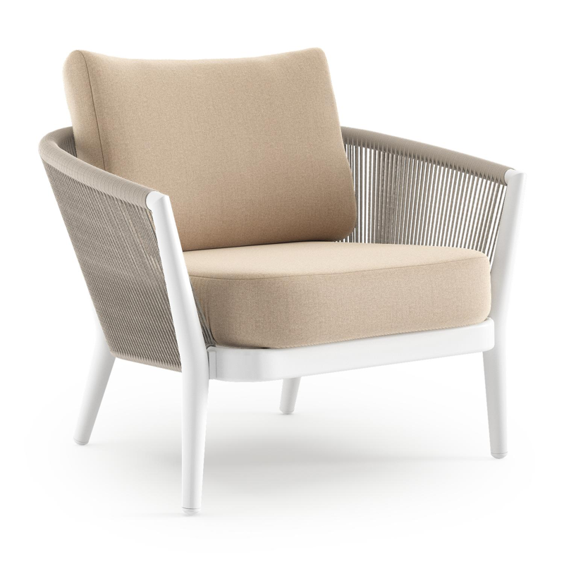 Fauteuil de jardin Orso en aluminium blanc en corde ronde tissée verticalement beige et coussins en all weather sunbrella® luxe Natte Heather Beige
