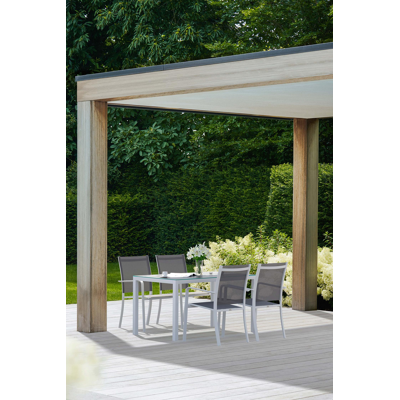 Ensemble de jardin Feltro en aluminium blanc avec plateau de table en céramique verre gris et 4 chaises de jardin empilables Calobra