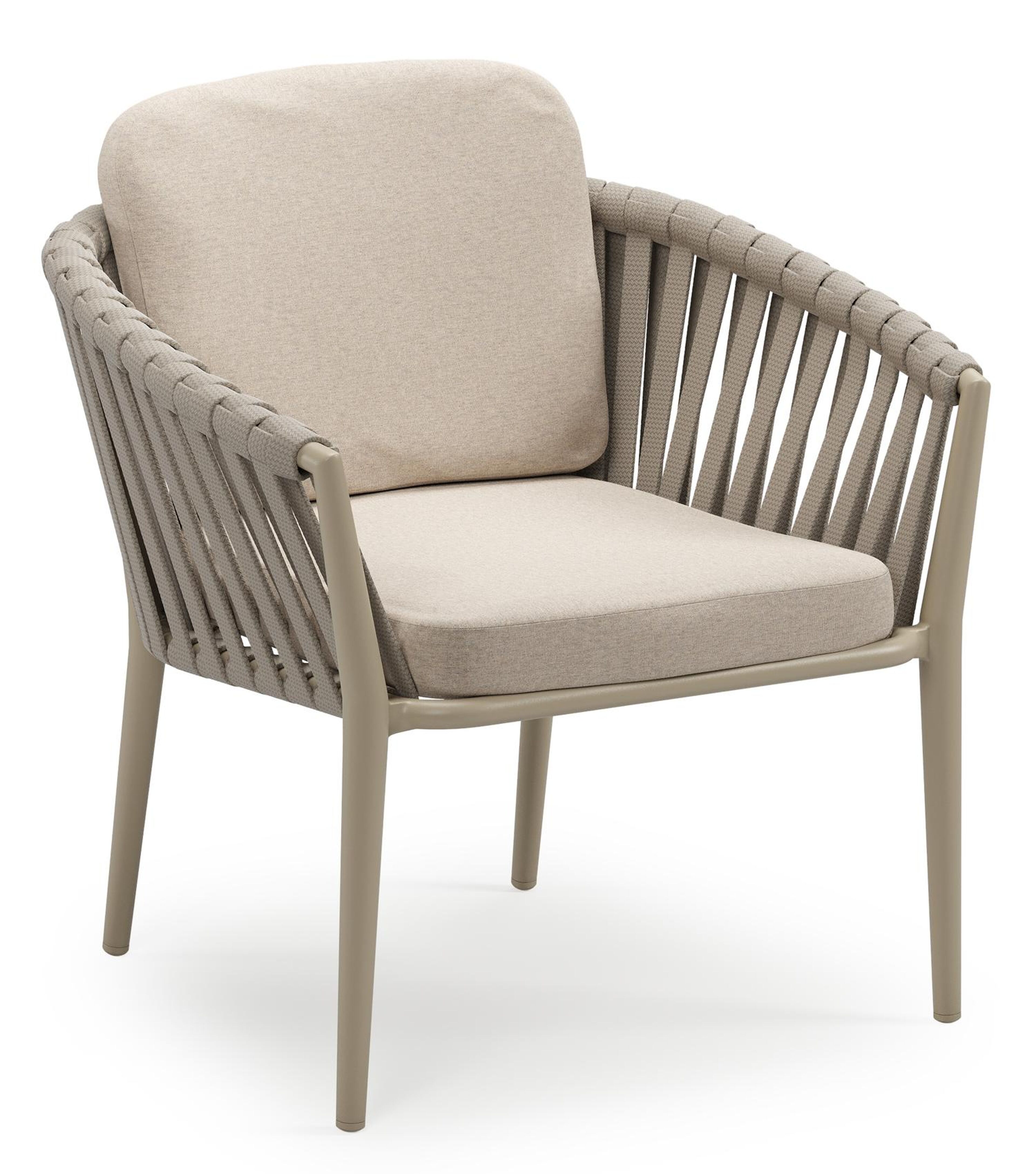 Orso low dining tuinstoel in beige aluminium en beige verticaal geweven luxe vlakke brede rope met stoelkussen in All Weather Sunbrella® Luxe Heritage Ash