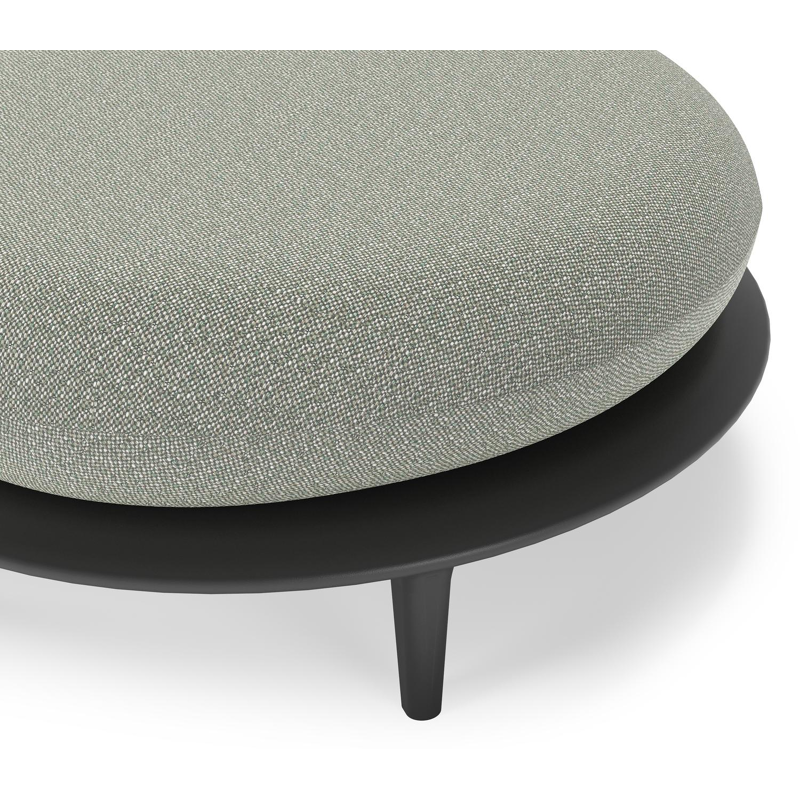 Pouf Bomero en aluminium noir et coussins en all weather sunbrella® luxe savane leaf