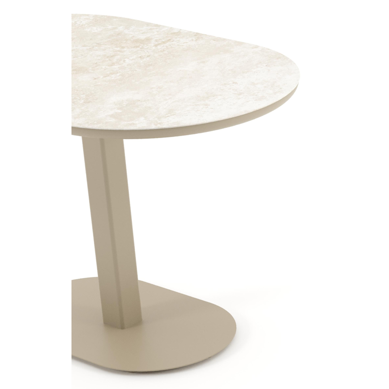 Table de jardin Teramo inclinable bombo en aluminium beige et céramique pleine Rapolano - Lg. 110 x Lrg. 70 x Haut. 74 cm