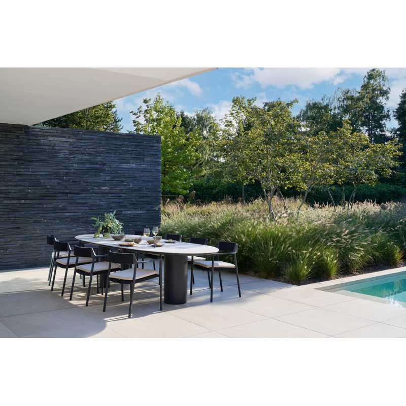 Fiordo tuinstoel in zwart aluminium en zwart vierkant geweven ronde rope 