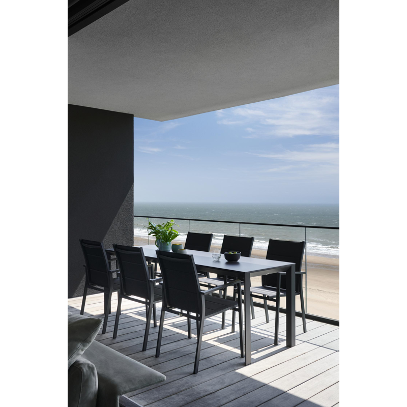 Como stapelbare tuinstoel in zwart aluminium en zwart textilene