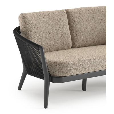 Orso loungebank in zwart aluminium en zwart verticaal geweven ronde rope met Bora Jungle all weather cosytica kussen