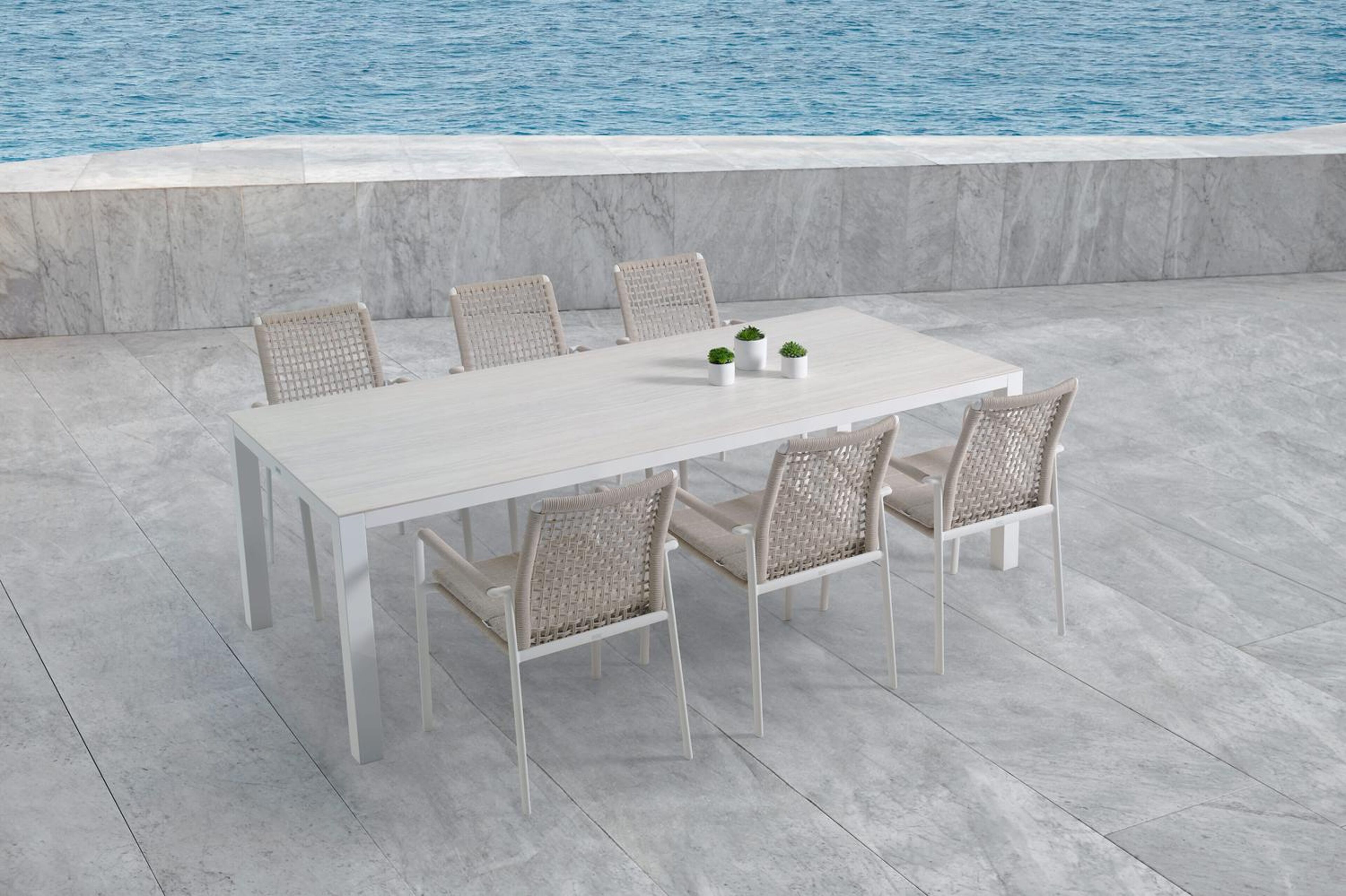 Como tuinstoel in wit aluminium en beige vierkant geweven ronde rope