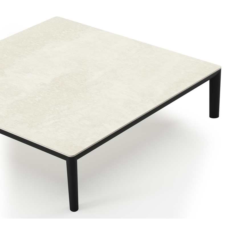 Tolosa loungetafel in zwart aluminium met sintered stone beige - L 90 x B 90 x H 38 cm