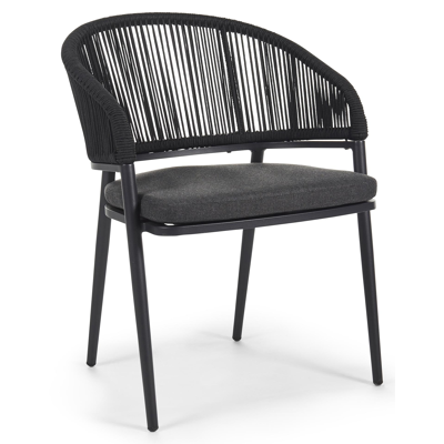 Lacrima tuinstoel in zwart aluminium en zwart verticaal geweven ronde rope met kussen in natte sooty all weather sunbrella® luxe