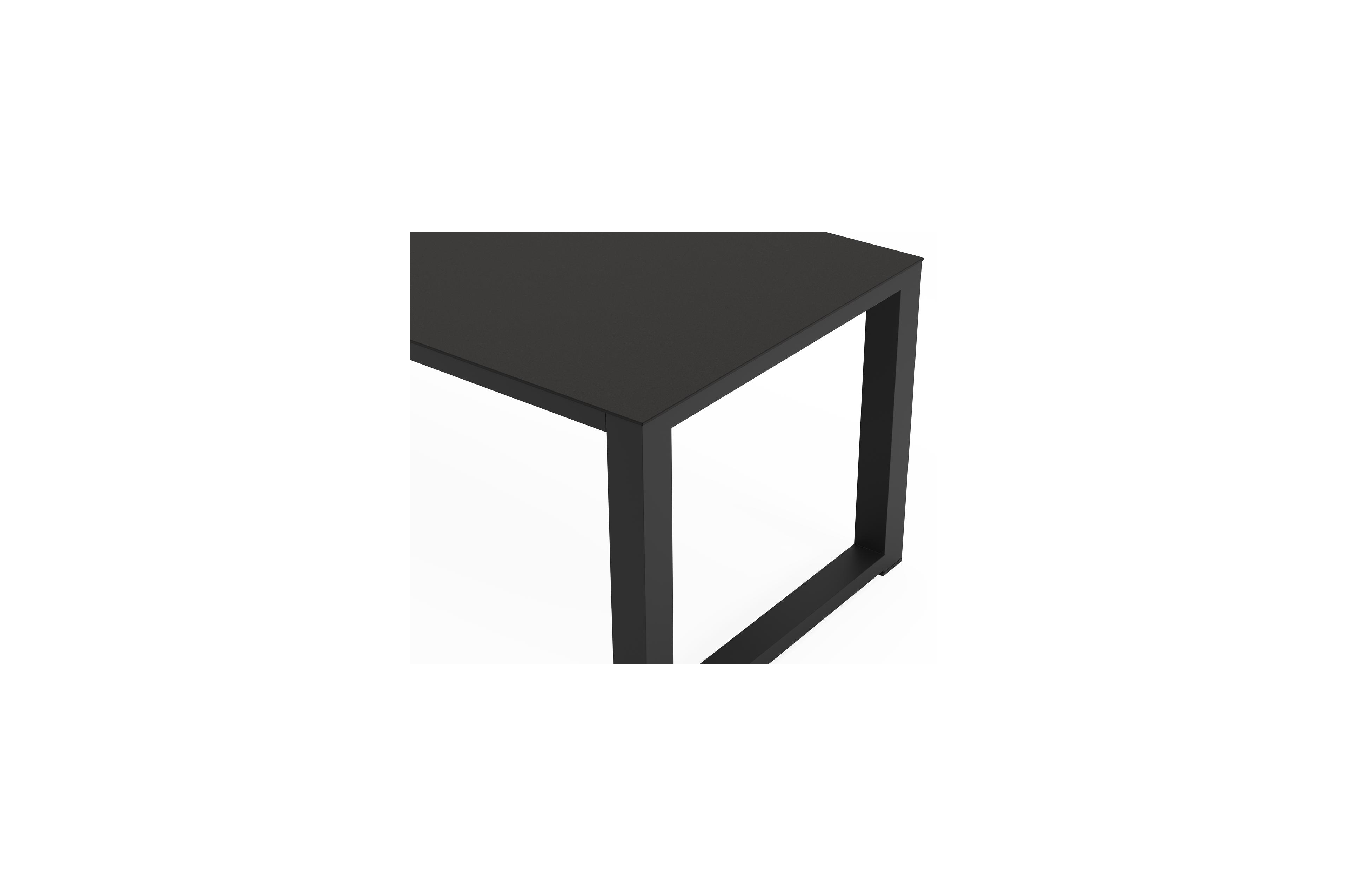 Livo rechthoekige tuinset in zwart aluminium en sintered stone notte minerale met 6 Calobra tuinstoelen