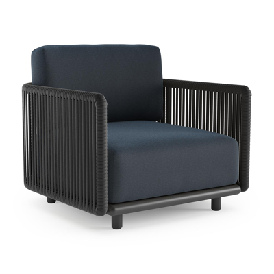 Organo loungestoel in zwart aluminium en zwart verticaal geweven luxe vlakke rope met heritage indigo all weather Sunbrella® luxe kussen
