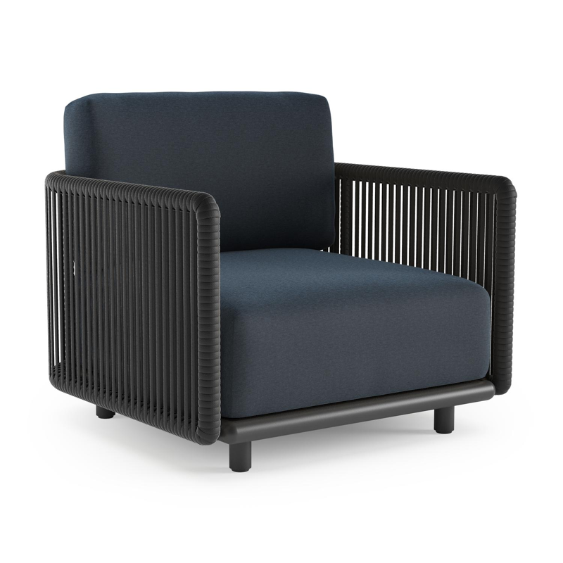 Organo loungestoel in zwart aluminium en zwart verticaal geweven luxe vlakke rope met heritage indigo all weather Sunbrella® luxe kussen
