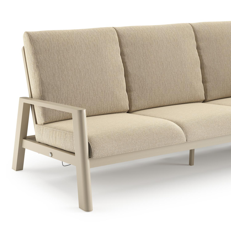 Cirello loungebank in beige aluminium met althea camel all weather cosytica kussen
