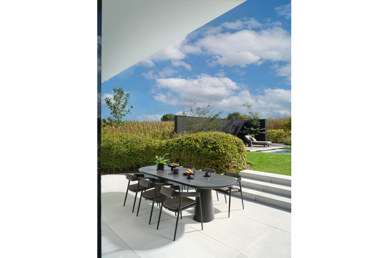 Donato tuinstoel in zwart aluminium