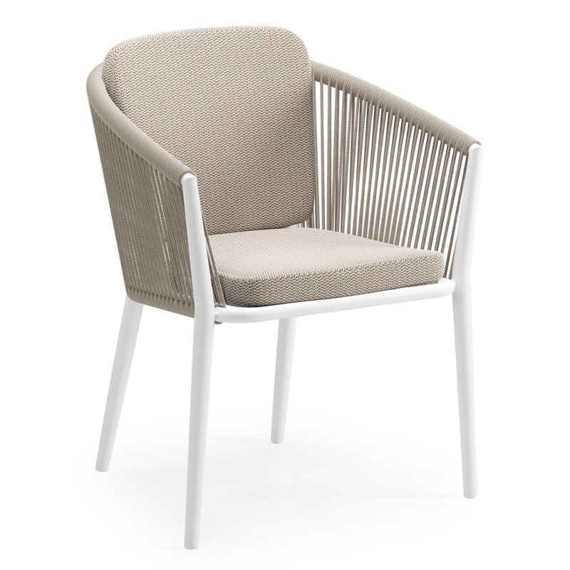 Orso tuinstoel in wit aluminium en beige verticaal geweven ronde rope met zitkussen in All Weather Sunbrella® Luxe Lopi Fossil