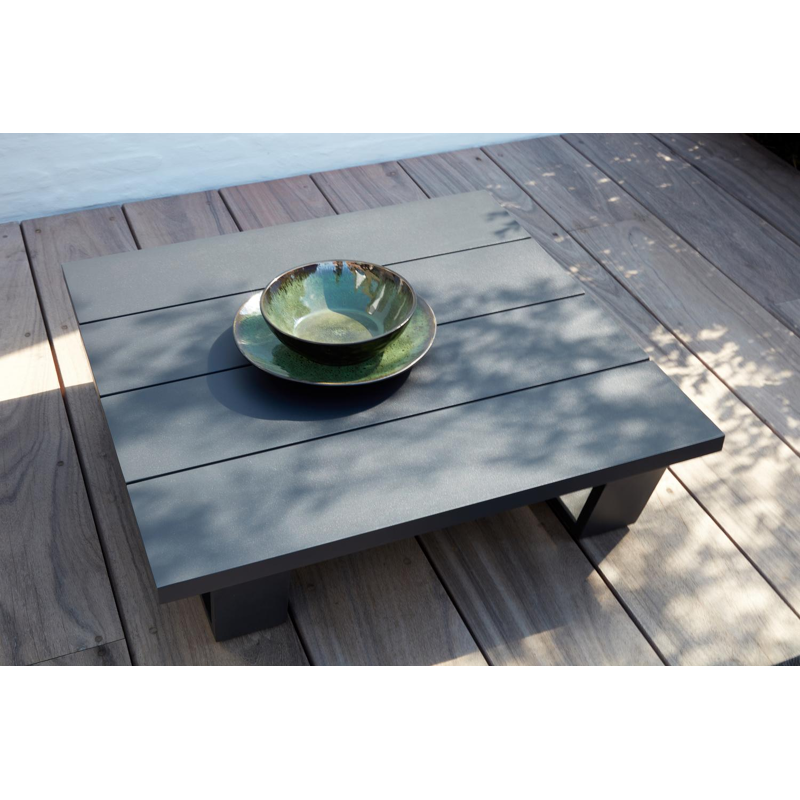 Pagino lounge poef in zwart aluminium