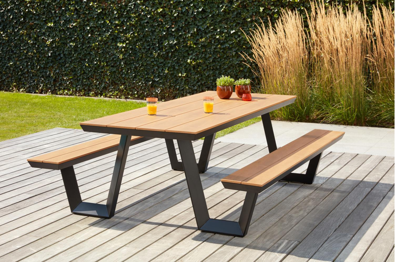 Altura picknicktafel in zwart aluminium en polywood tafelblad - L 220 x B 174 x H 74 cm
