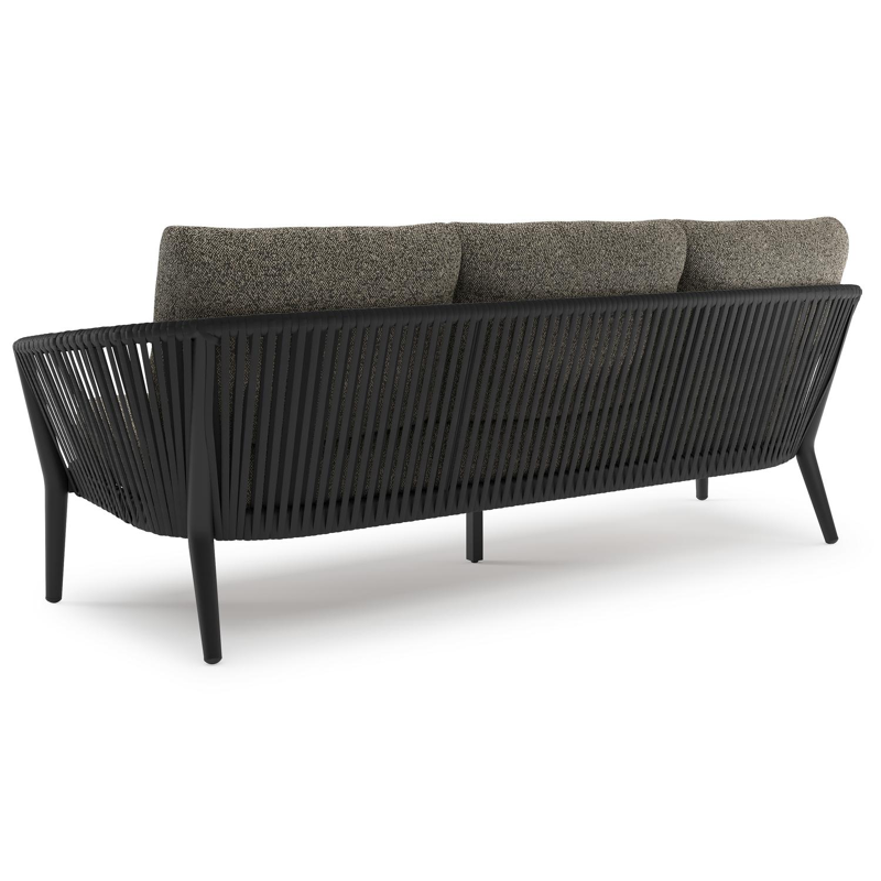 Orso loungeset in zwart aluminium en zwart verticaal geweven ronde rope met Marbella Tunder all weather cosytica kussen