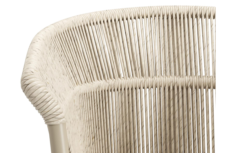 Matera tuinstoel in beige aluminium en beige gedraaide ronde wicker met kussen in rustic weather+ softtouch