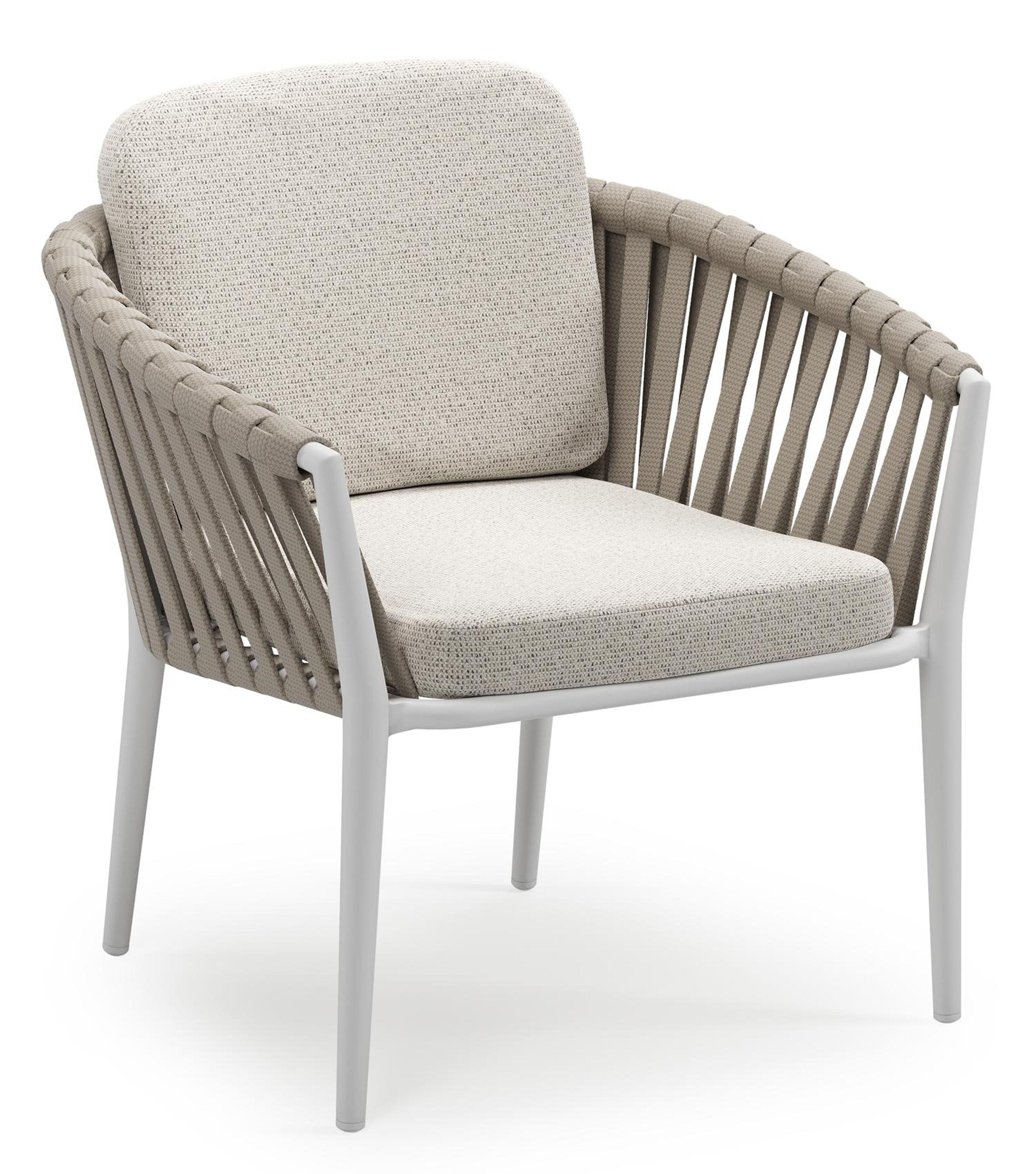 Orso low dining tuinstoel in wit aluminium en beige verticaal geweven luxe vlakke brede rope met stoelkussen in All Weather Solica Firenze Natural